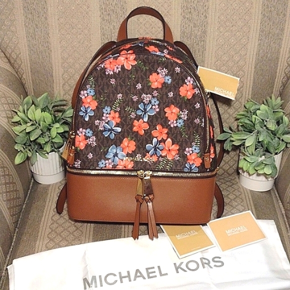 NWT Michael Kors Rhea Med Zip Signature Monogram Backpack - Picture 1 of 16